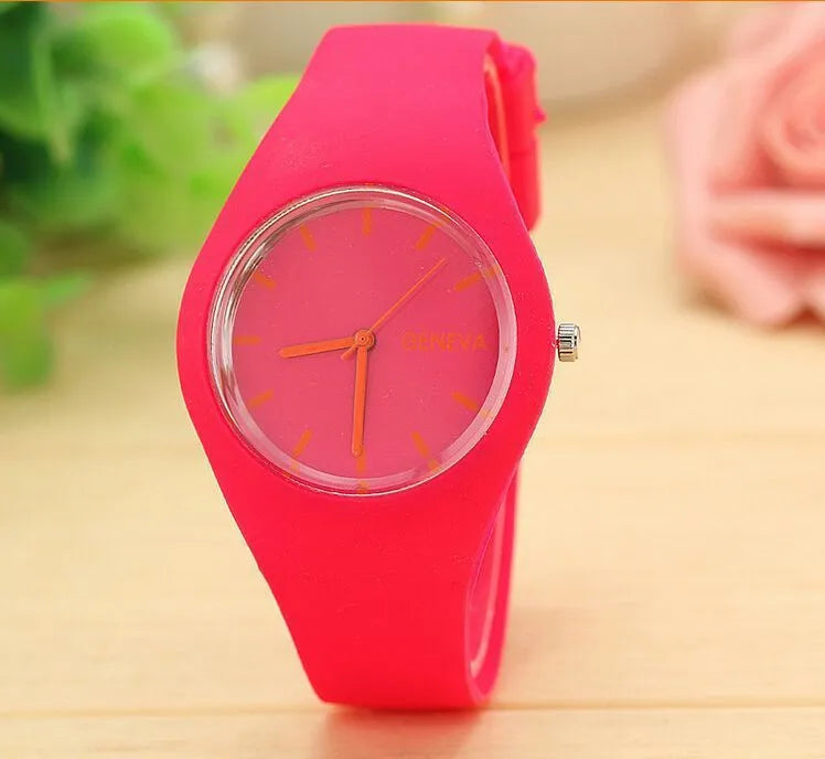 Fashion Men Watch Women Cream Color Ultra-thin Fashion Gift