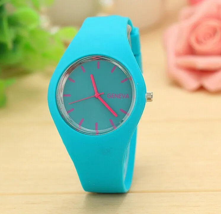 Fashion Men Watch Women Cream Color Ultra-thin Fashion Gift