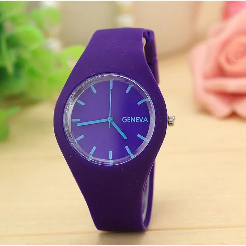 Fashion Men Watch Women Cream Color Ultra-thin Fashion Gift