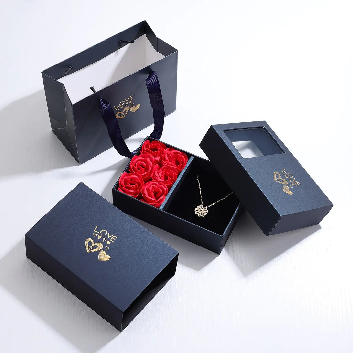 Rose Gift Box with Four-Leaf Grass and Heart Necklaces